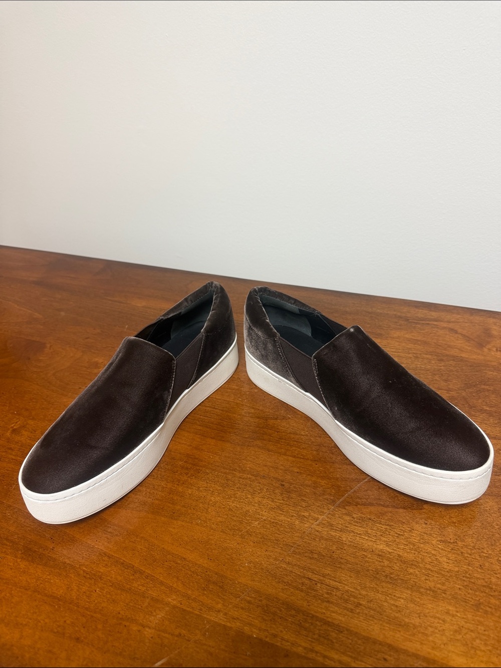 Platform sneakers - Picture 1 of 7